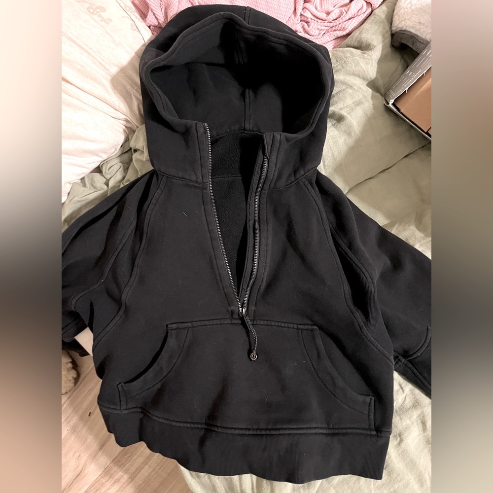 Lululemon Scuba Oversized Crop Hoodie